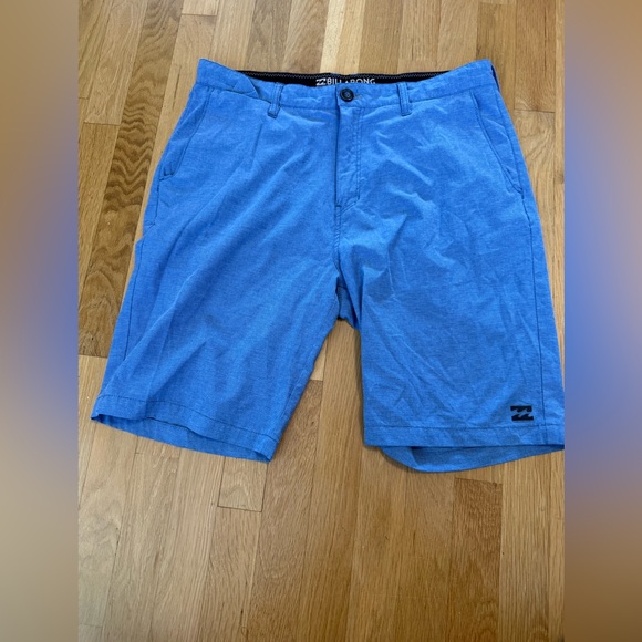 Billabong Other - Billabong Crossfire Submersible Hybrid Shorts - Men’s Size 33 - Blue